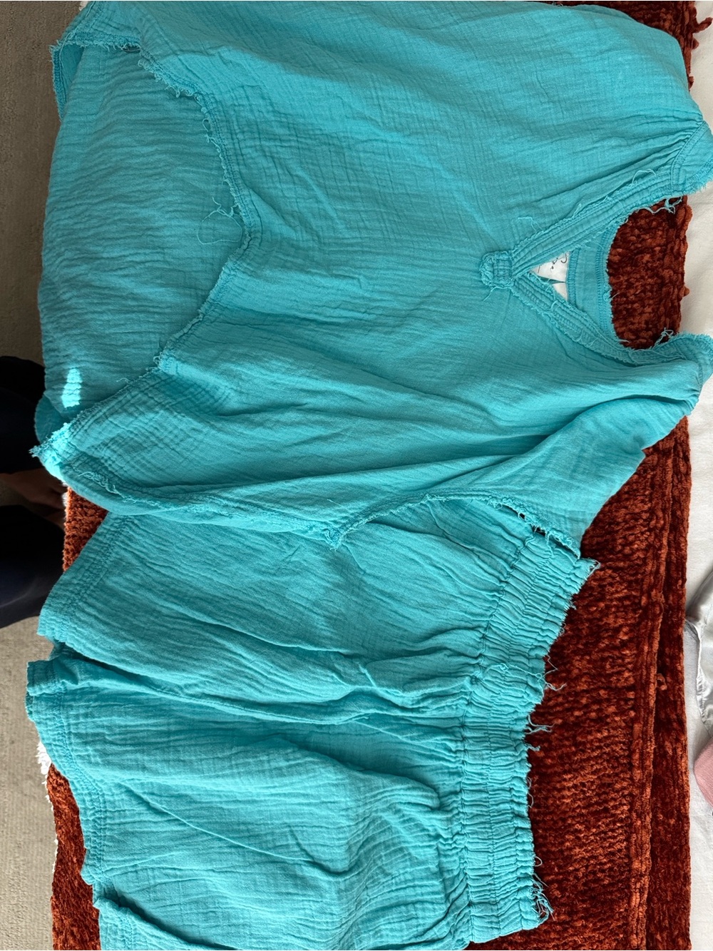 Lightweight Linen Turquoise V-Neck Women's Top with Shorts Set